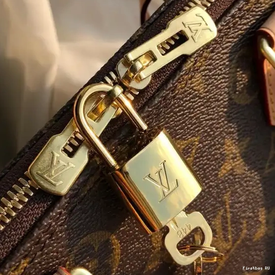 First bag PM ALMA Vuitton Louis 0531